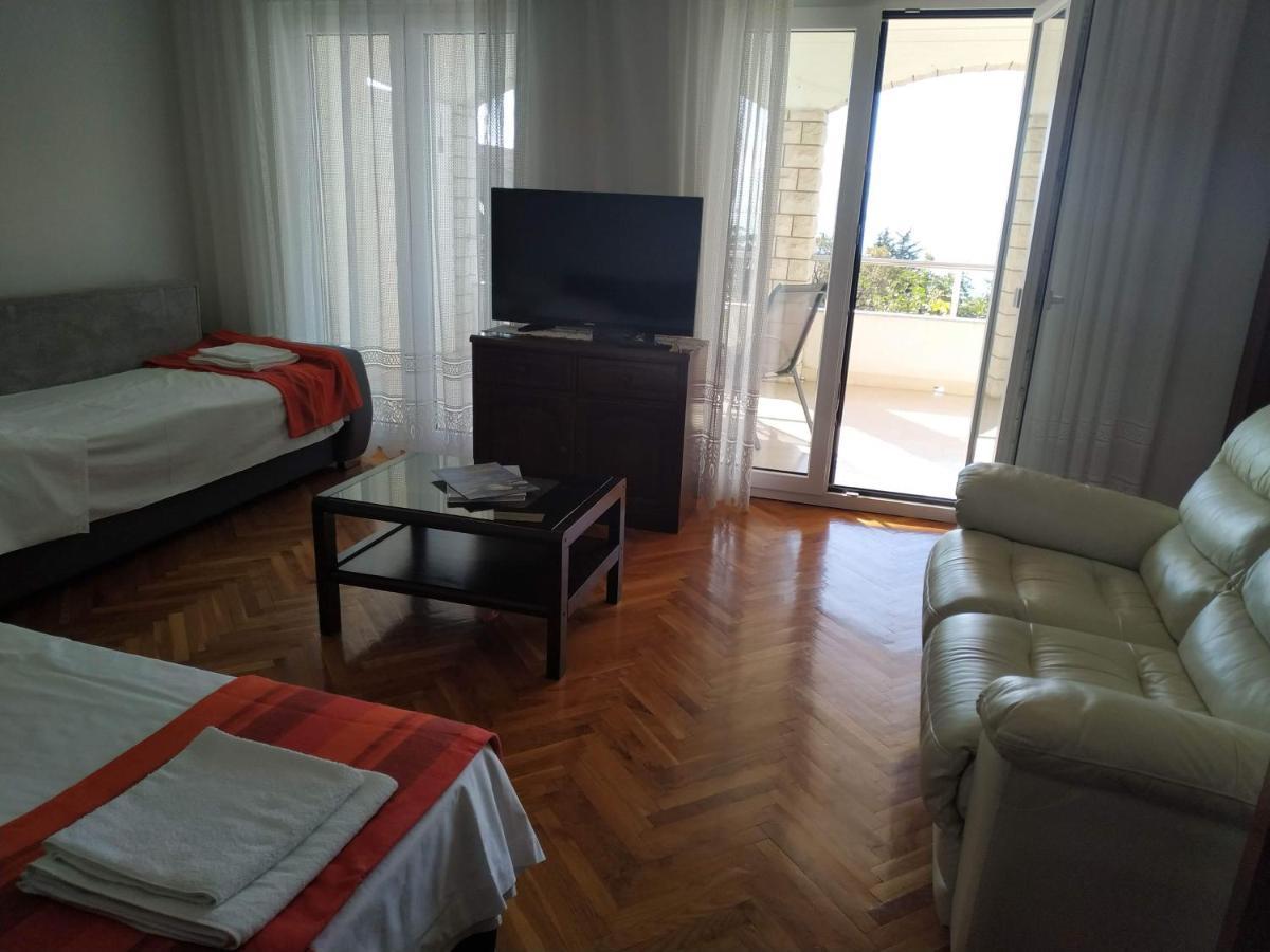 Apartments Marino Novi Vinodolski Eksteriør billede